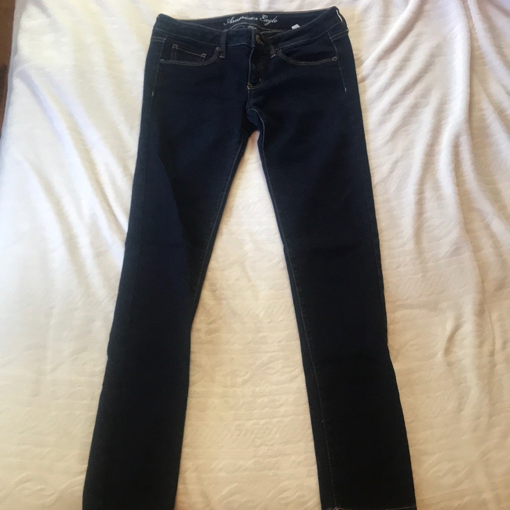 American Eagle • Dark Wash Skinnies